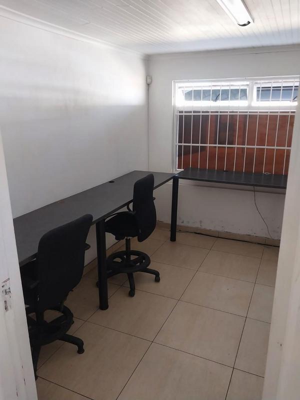 To Let commercial Property for Rent in Newton Park Eastern Cape